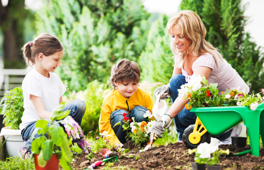 10 Ways to Get Kids to Enjoy Gardening - Tinybeans